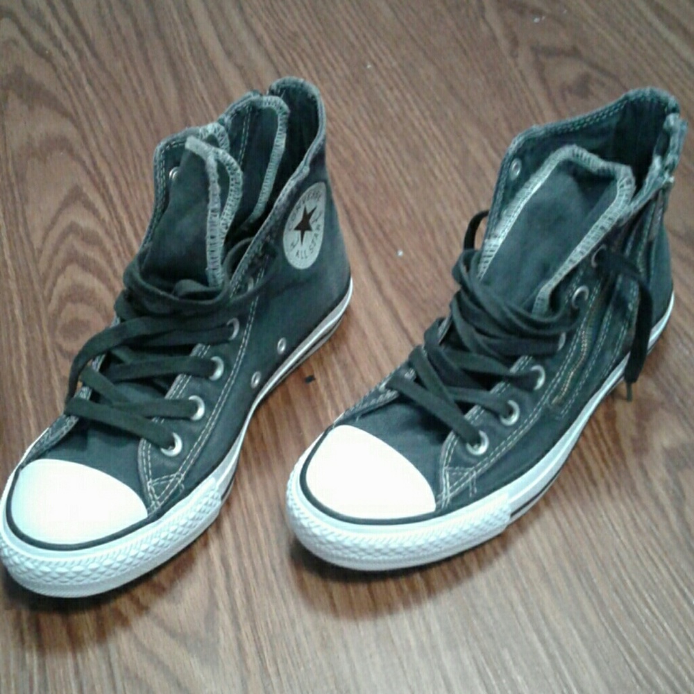 Converse,Never worn
